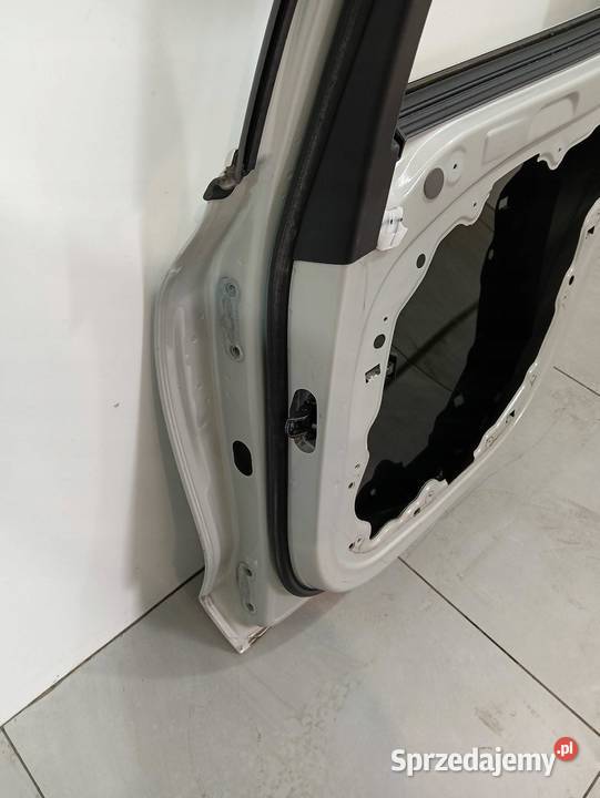 DRZWI PRAWE TYŁ 72646 KOMBI Volvo V60 II 2018 sprzedam