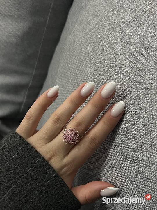 Manicure relaksacyjny z efektem wow Chorzów