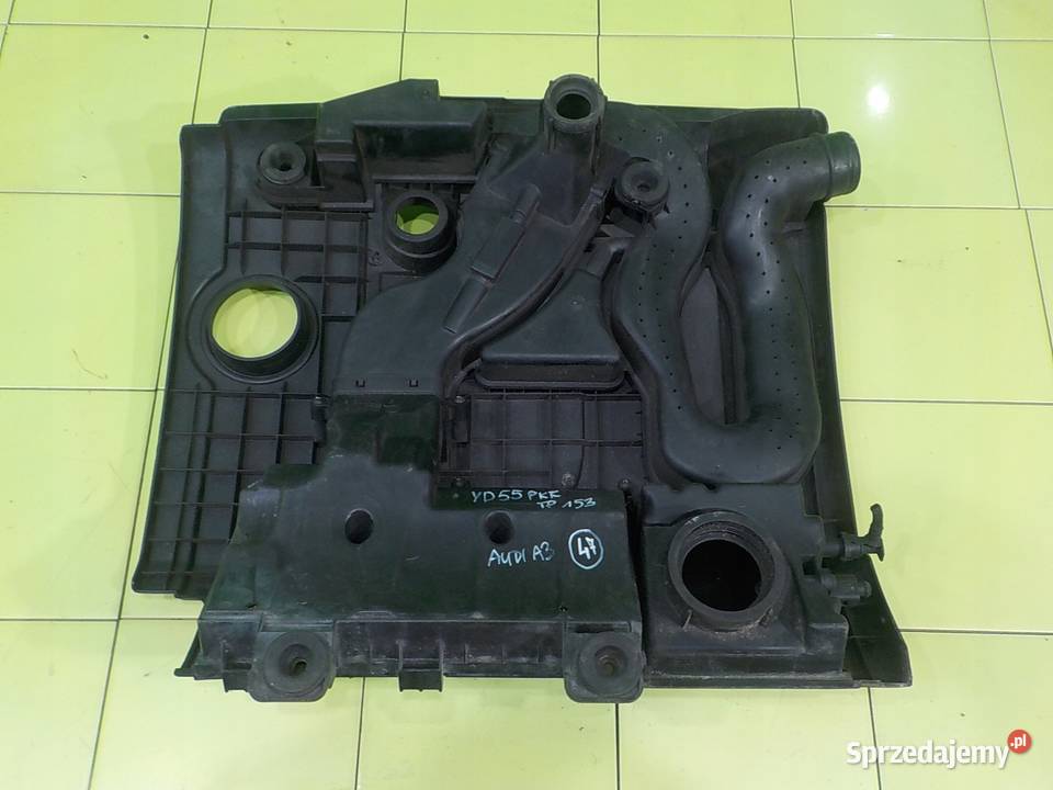 AUDI A3 8P 16 FSI 05r HB 3D oslona pokrywa osobowe Suków