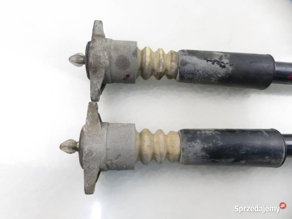 AMORTYZATORY TYŁ VW PASSAT B5 KOMBI 19 TDI