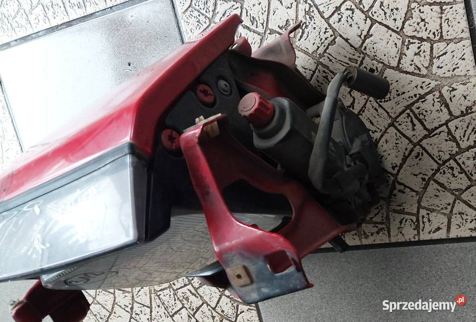 Toyota Celica 1985 1986 1987 lampa prawa osobowe Lampy przednie