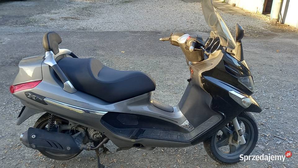 Piaggio xevo 125 x9 x8 Rok produkcji 2010 Piaggio sprzedam