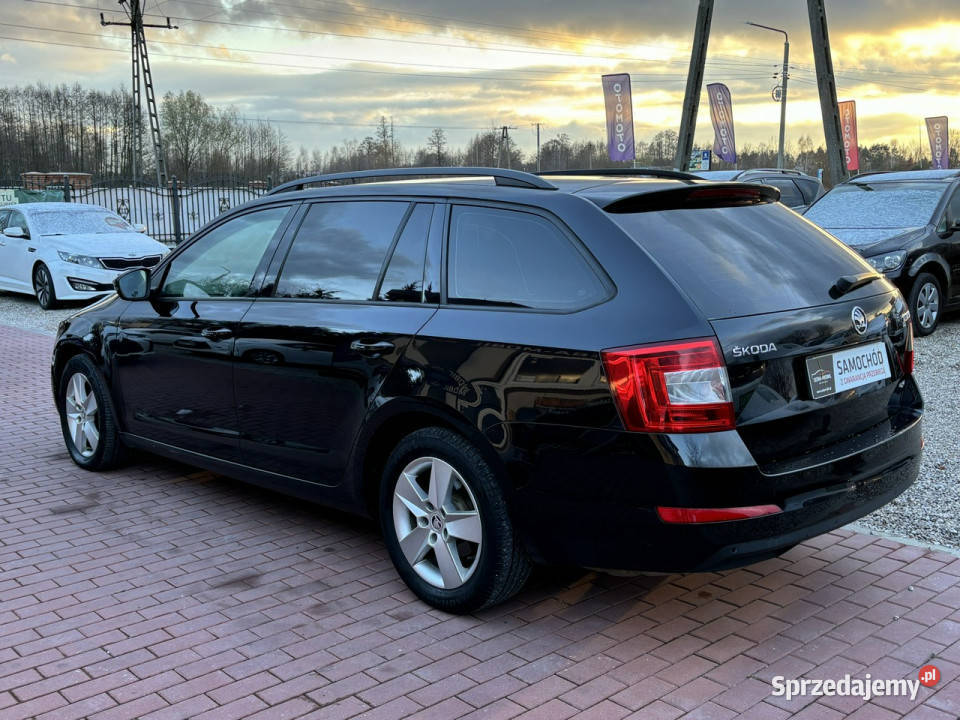 koda Octavia Gwarancja Salon Polska 4x4 III 2013 światła przeciwmgielne Sade Budy