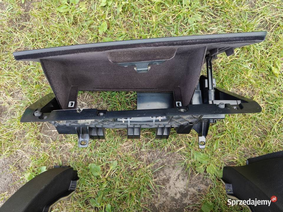 Bmw e90 schowek deski rozdzielczej Europa Aleksandrów Łódzki sprzedam