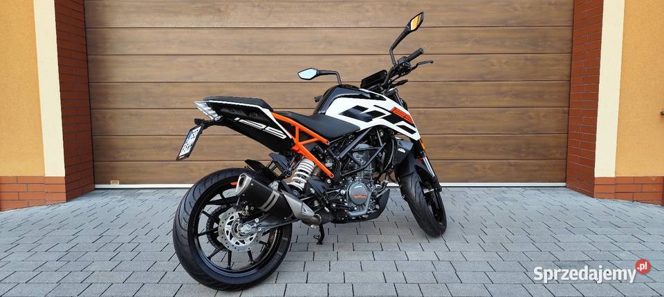 KTM DUKE 125 nowy idealny 7336 przebiegu stan Rok produkcji 2018 Staszów sprzedam
