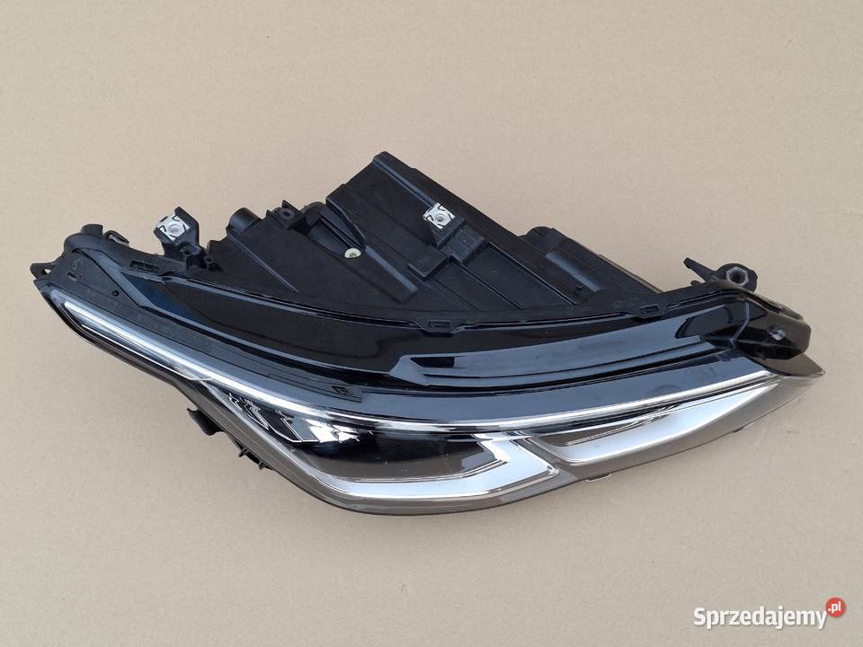 VW GOLF VIII 8 REFLEKTOR PRAWY LED LAMPA PRAWA osobowe lubuskie Bieleń