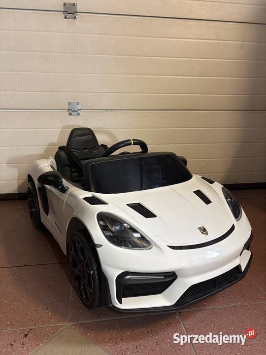 samochód na akumulator Porsche 718 auto Grabownica