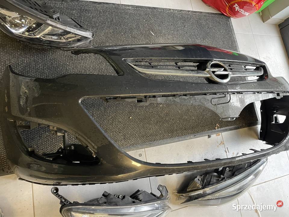 Opel Astra J zderzak przód atrapa Kozubszczyzna