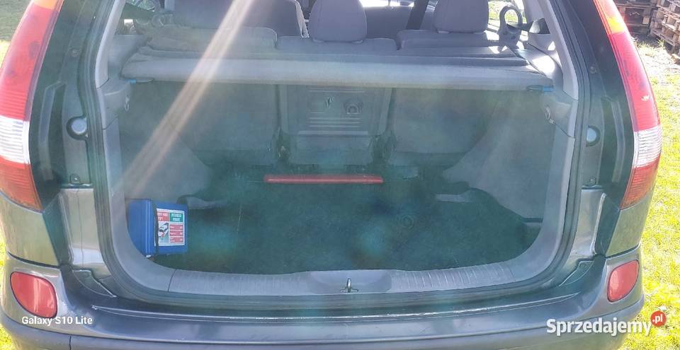 Nissan Almera Tino 18 benzyna klimatyzacja 1800cm3 mazowieckie Karpin