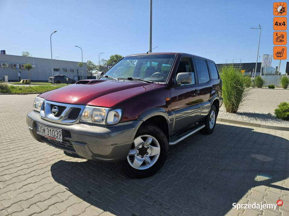 Nissan Terrano 30 153 klima 4x4 reduktor centralny zamek dolnośląskie Strzegom