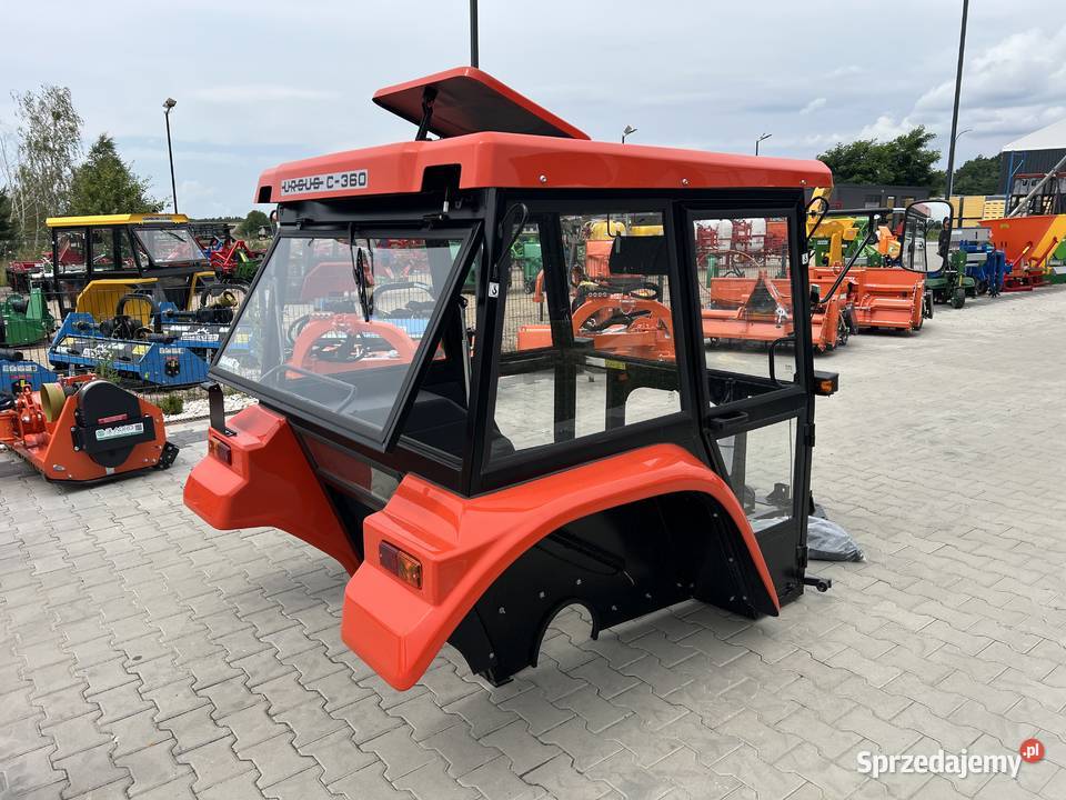 Kabina Ursus C360 C360 C330 C330 T25 błotniki Kabina i karoseria Trojanów sprzedam