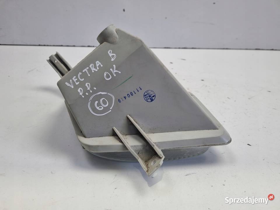 Opel Vectra B LIFT HALOGEN PRAWY PRZÓD przedni osobowe Janów
