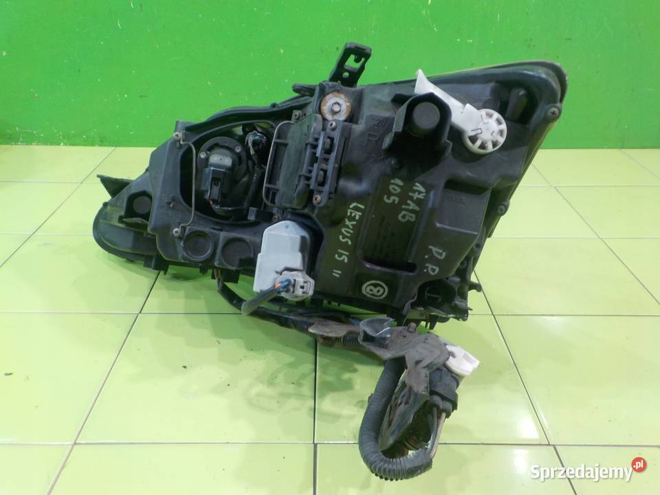 LEXUS IS II LIFT 25 B 10r SEDAN 4D lampa prawa mazowieckie Suków