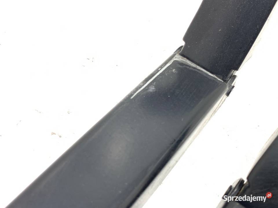 RAMIĘ WYCIERACZKI KOMPLET PRZÓD AUDI A6 C6 0411