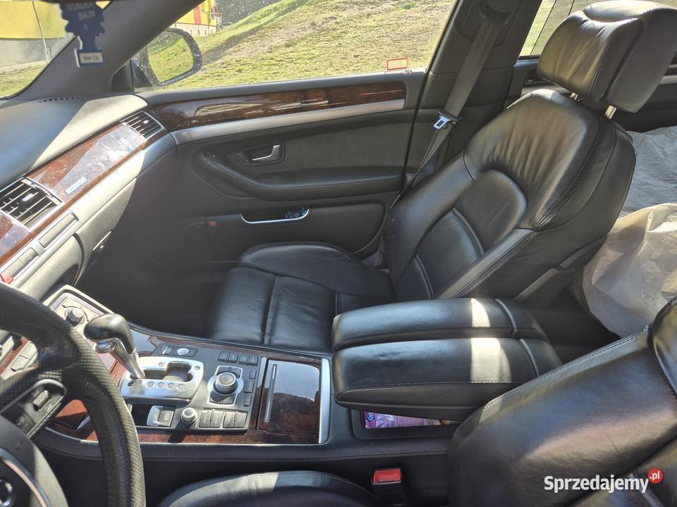 Syndyk sprzeda pojazd marki AUDI A8 świętokrzyskie Kielce