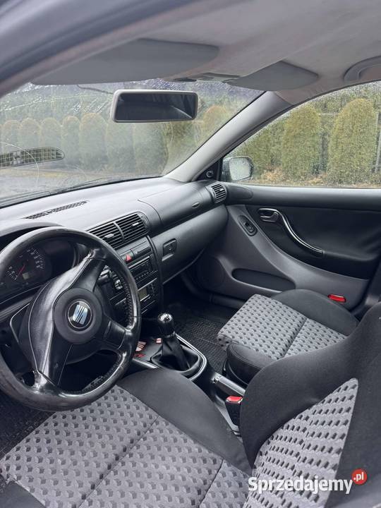 SEAT LEON 1 18 125 329000km Kielce sprzedam