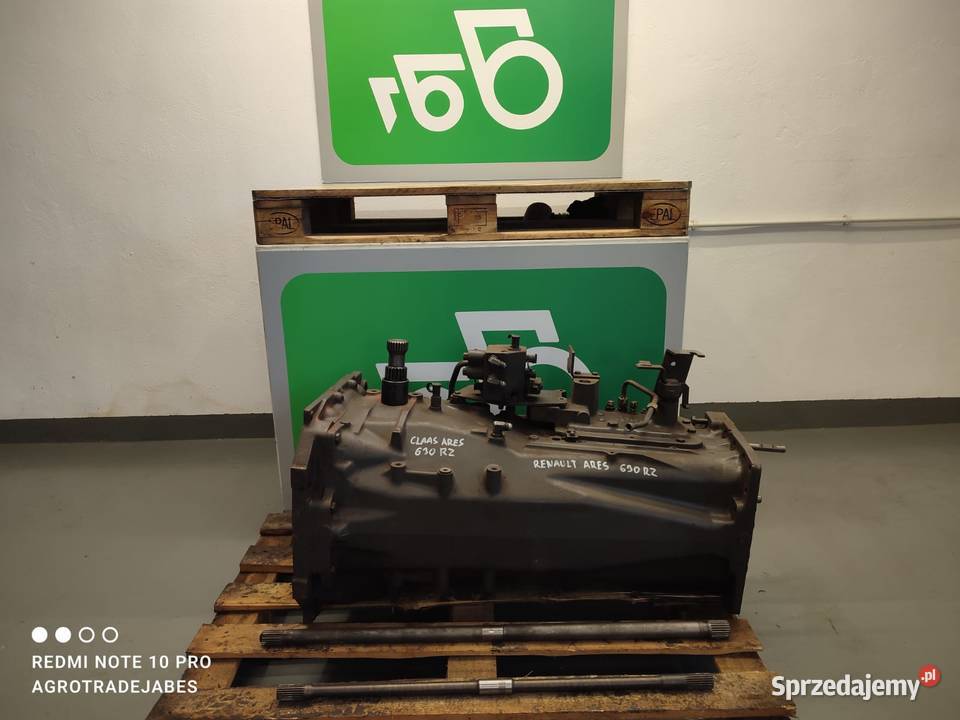 Skrzynia biegów 0220B4 6005027780 Claas Ares 630 Pozostałe Wilkowo
