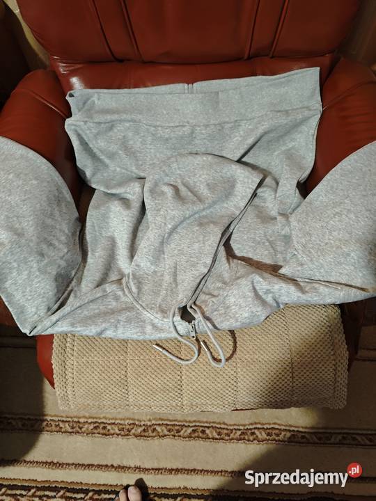 sprzedam dres komplet popielaty Rozmiar uniwersalny Gorlice sprzedam