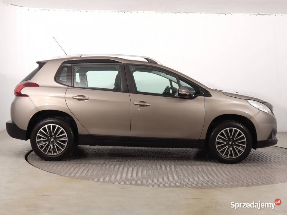 Peugeot 2008 12 PureTech 1199cm3 sprzedam
