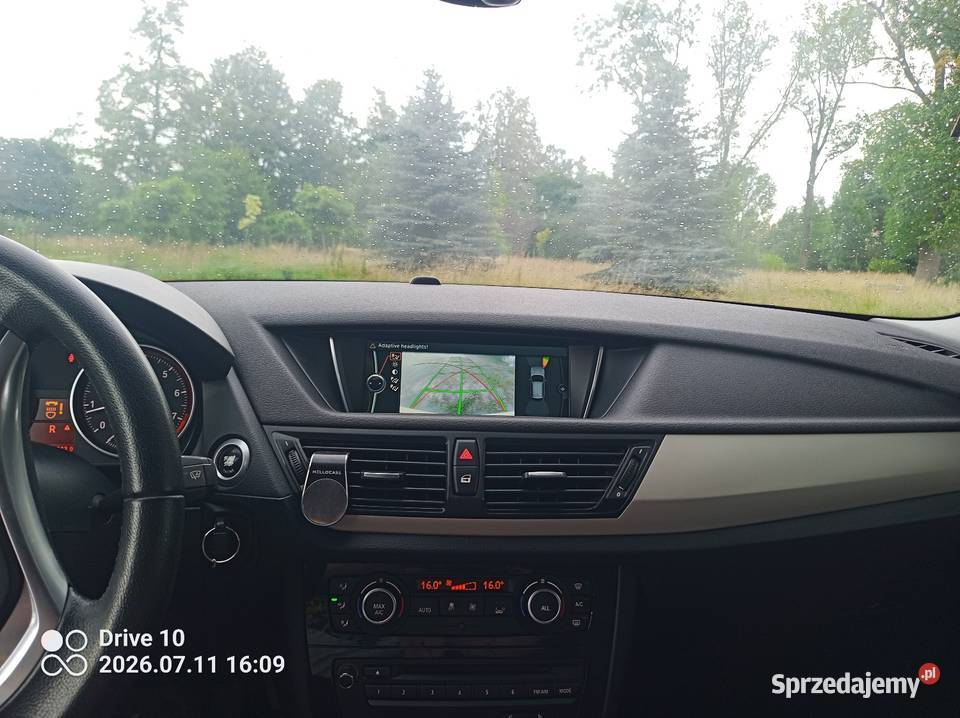 Sprzedam BMW X1 E84 automat 2 litry benzyna elektryczne szyby Przedecz