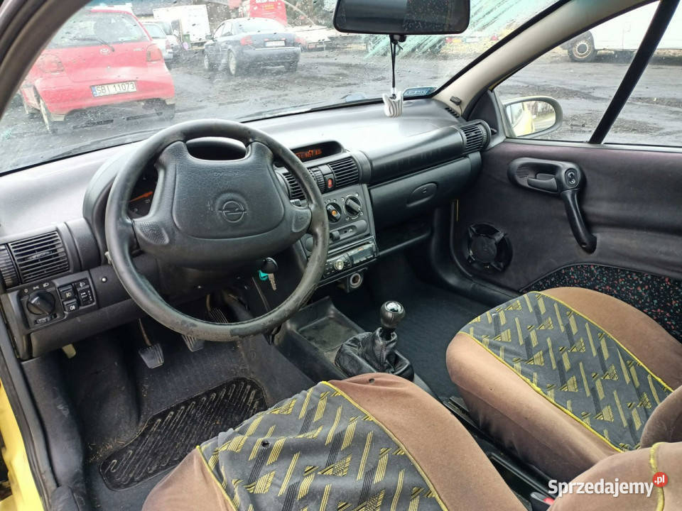 Opel Tigra Opel Tigra 14 97r I 19942001 Rok produkcji 1997 Tarnów