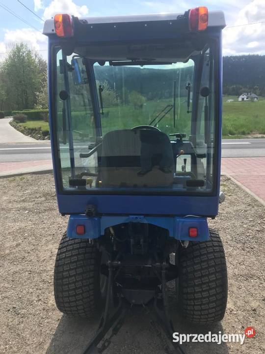 Traktor ISEKI TXG23 ciągnik 4x4 kabina kubota Iseki Rolnictwo małopolskie Dobra