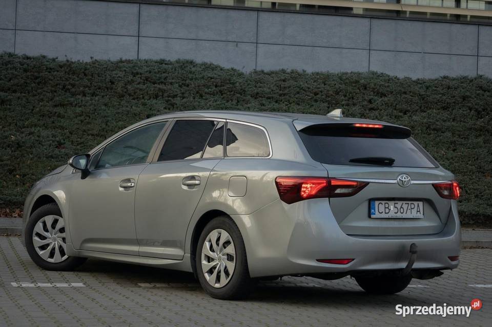 Toyota Avensis kombi benzyna LPG Faktura sprowadzony Bydgoszcz