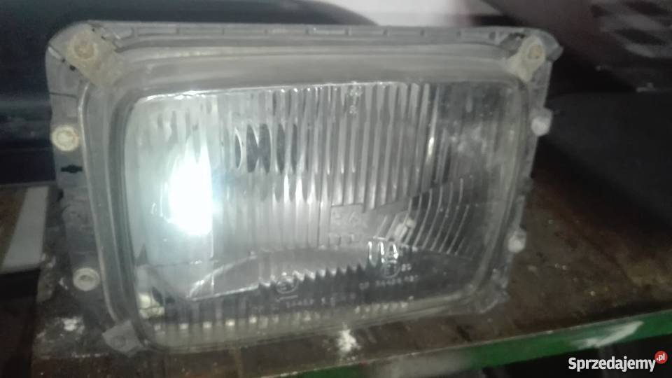 Mercedes 814 lampa przednia Kocmyrzów