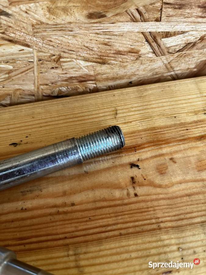 Sworzeń zębatki i oś koła tylnego MZ ETZ podkarpackie sprzedam