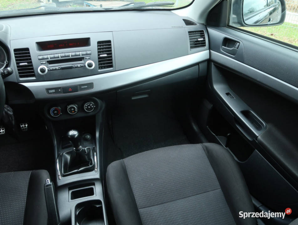 Mitsubishi Lancer 15 MIVEC