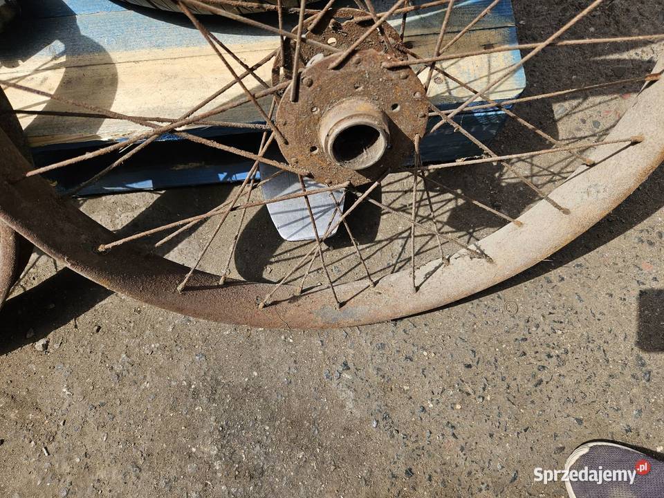 Zabytkowe kola motocyklowe Opole