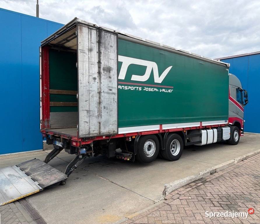 Burto Firanka Volvo FH Eur 6 kabina sypialna Warszawa