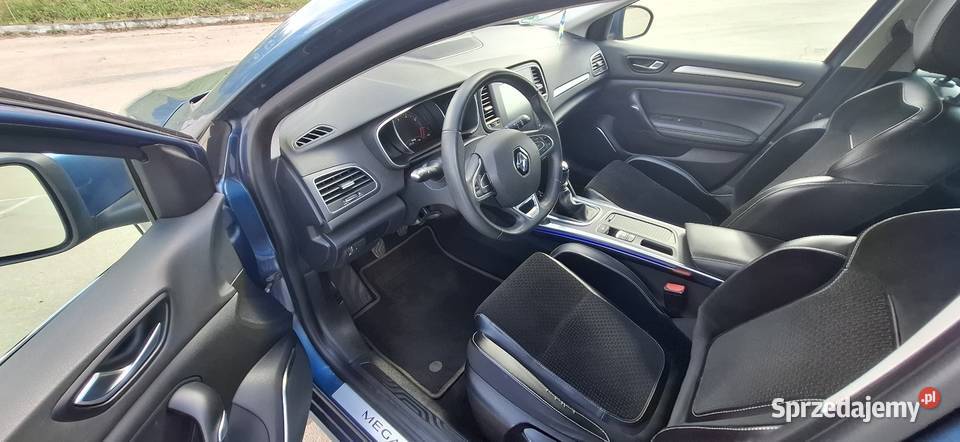 Megane IV Kamera Skóra Top Stan