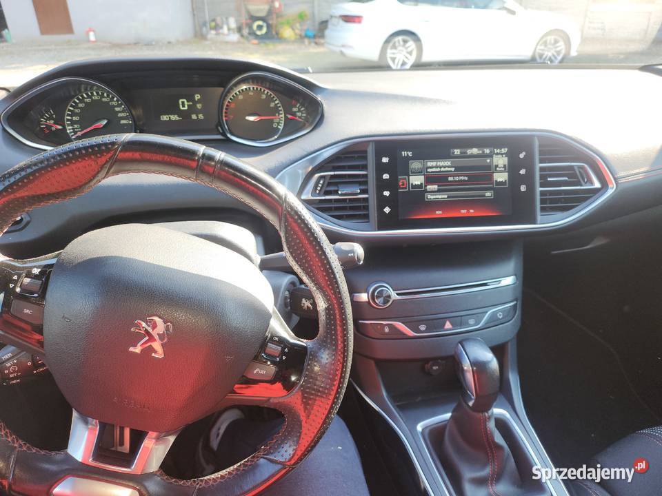 Peugeot 308 T9 12 GTLine 2015r 1199 130 benzyna światła przeciwmgielne Sosnowiec