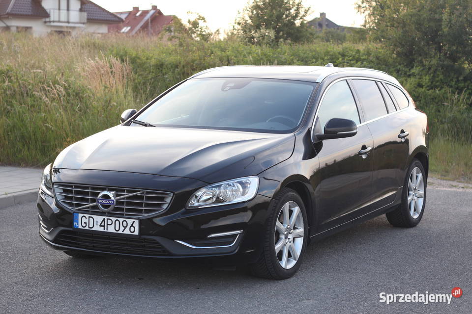 Volvo V60 lift 2016 20 turbo benzyna 245 automat pomorskie