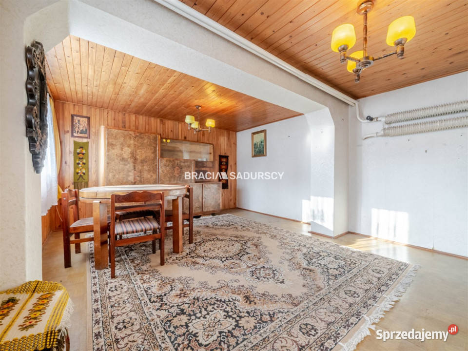 Dom wolnostojący Niepołomice Królewska 200m2