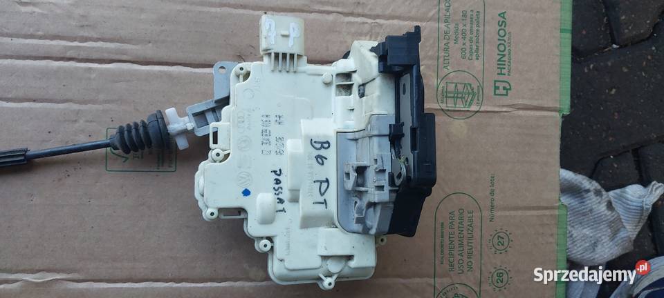 Zamek drzwi prawy tył VW PASSAT B6 3C4839016A sprzedam