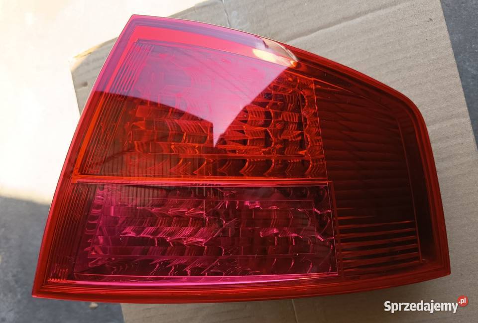 Lampy tył narożne Audi A8 S8 D3 4E0 lewa prawa Lubaczów