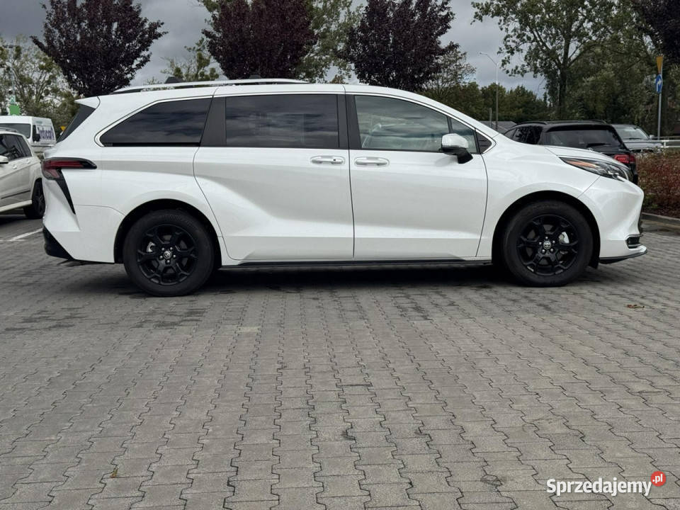 Toyota Sienna Platinium AWD Hybrid Najbogatsze Warszawa sprzedam