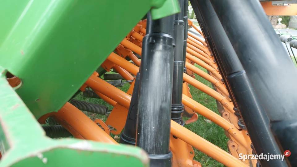 Siewnik zbożowy Amazone D9 Rolnictwo Piekuty-Urbany