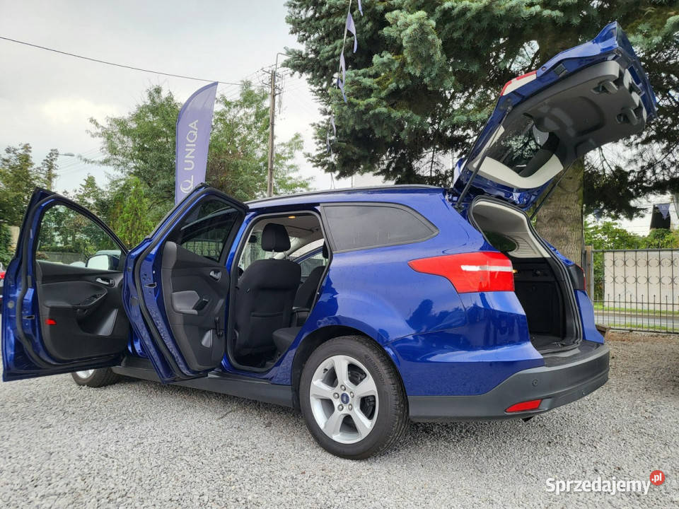 Ford Focus 10 125 100 Przebieg 100 Bezwypadek I garażowany Focus Pabianice sprzedam