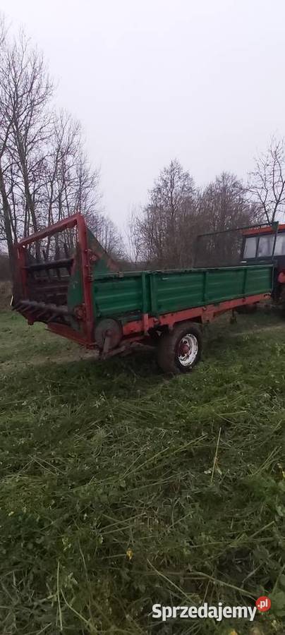 Rozrzutnik obornika czarno białostocka nieuszkodzony kujawsko-pomorskie Izbica Kujawska