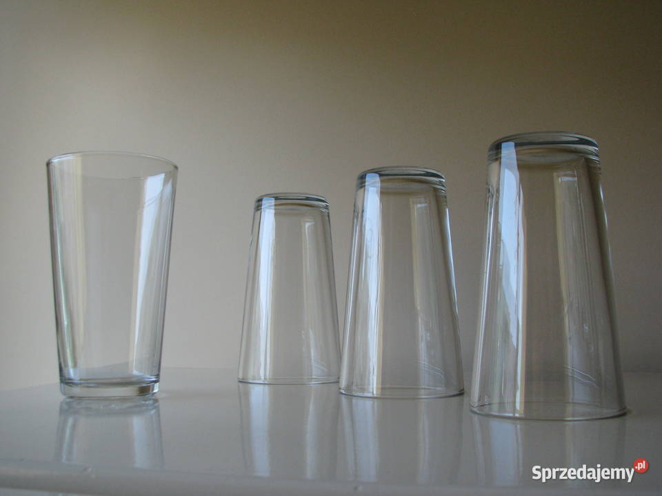 Wysoka szklanka transparentna 05 l pokal szklany małopolskie Brzegi sprzedam