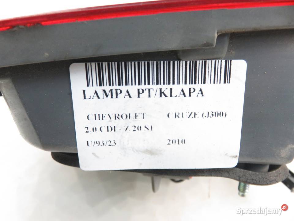 LAMPA PRAWA TYLNA KLAPA CHEVROLET CRUZE J300