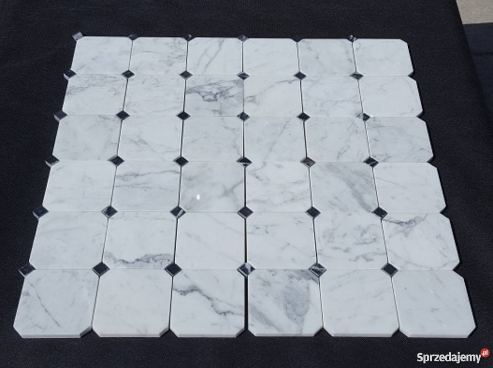 MOZAIKA BIANCO CARRARA OCTAGON DEKOR CZARNOBIAŁA Podłogi i schody Bielawa