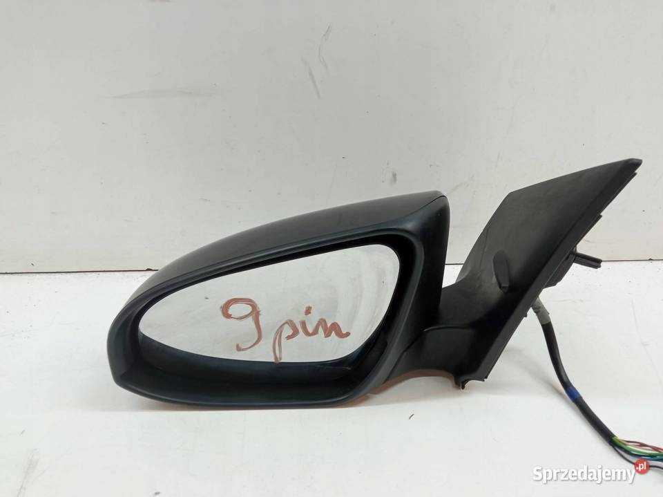 LUSTERKO LEWE 9PIN EUROPA Toyota Auris II 2012 świętokrzyskie