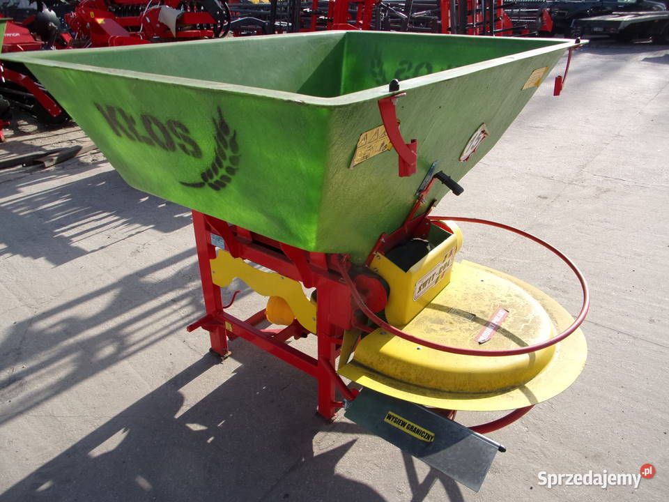 Rozsiewacz nawozowowapienny KŁOS 600 1tarczowy w nieuszkodzony