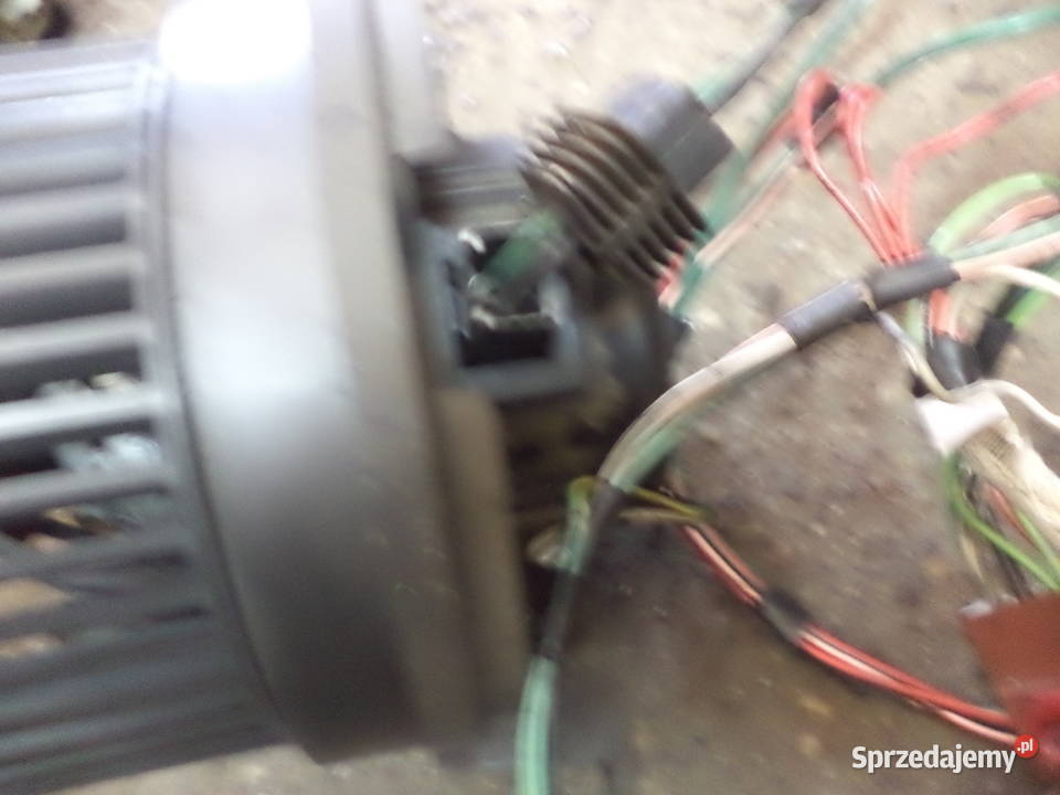 FREELANDER SILNICZEK SILNIK DMUCHAWA WNETRZA Rok produkcji 2002 wielkopolskie