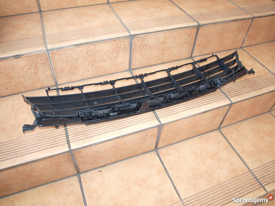 Peugeot 207 kratka środkowa zderzaka przód 2005 Kalisz