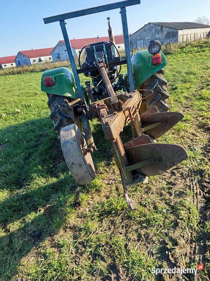 Sprzedam ciągnik rolniczy Massey Ferguson 35